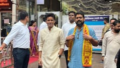Manoj Bajpayee च्या चित्रपटाची टीम सिद्धीविनायक मंदिरात; सिनेमा रिलीज होण्यापूर्वी घेतलं बाप्पाचं दर्शन