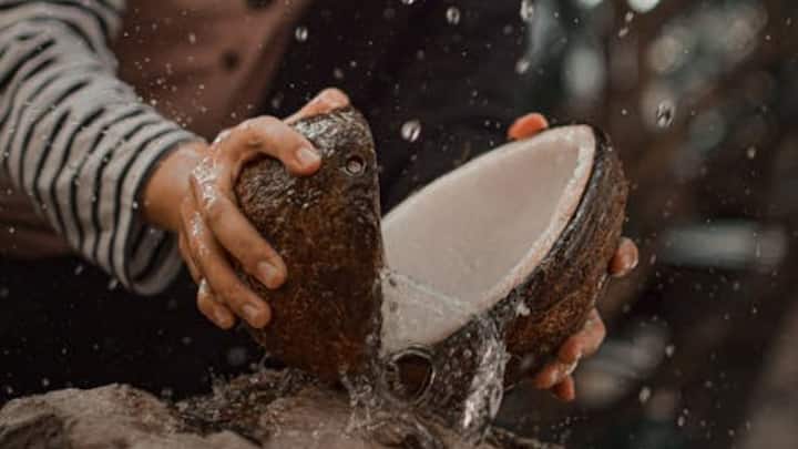 In such a situation, the doctors started searching for the option and put the coconut water easily found in the tropical areas.