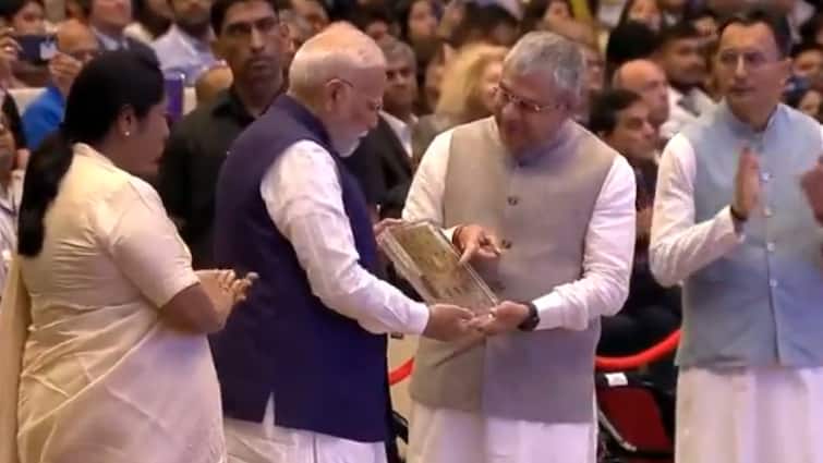 SEMICON 2025: What Is Vikram? The Made-In-India 32-bit Chip Presented To PM Modi