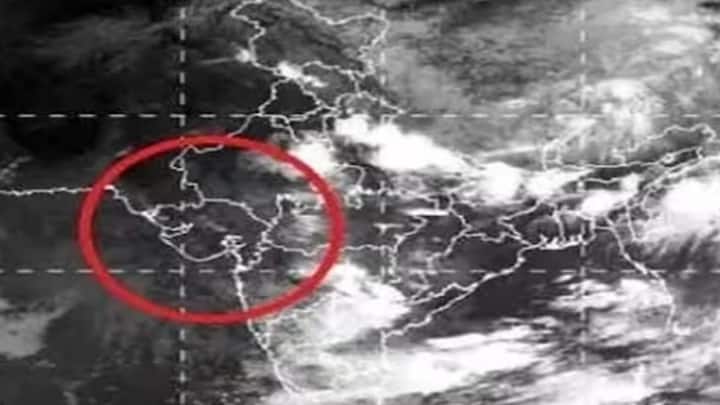 Gujarat Rain: 48 કલાક બાદ વીજળીના કડાકા-ભડાકા સાથે ધોધમાર વરસાદની આગાહી, જાણો ક્યાં તૂટી પડશે