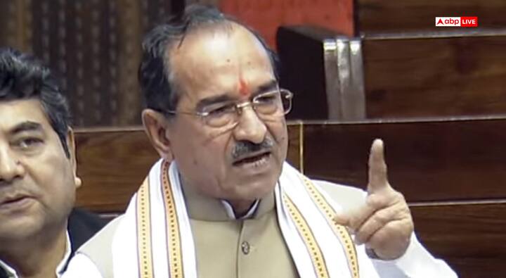 इसके साथ ही बीजेपी प्रदेश अध्यक्ष मदन राठौड़ ने दावा किया है कि उनकी प्रदेश कार्यकारिणी की लिस्ट जल्द ही आ जाएगी और जल्द ही इंतजार खत्म होगा.