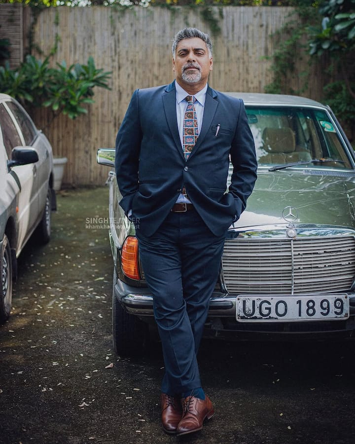 राम कपूर ने एक इंटरव्यू में अपनी कमाई और करियर के बारे में खुलकर बात की है. उन्होंने बताया कि टीवी कलाकारों की कमाई फिल्मों के कलाकारों जितनी नहीं होती, लेकिन अगर कोई शो लंबे समय तक हिट चलता है, तो यह बेहद फायदेमंद साबित हो सकता है. उन्होंने समझाया कि अगर कोई सीरियल 7 से 8 साल तक चलता है, तो एक बार में उतनी कमाई हो जाती है जितनी आठ सालों में होती.