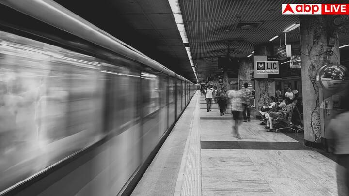 बाहर खाना या डेली ग्रोसरी लेना अब सस्ता नहीं रहा. मेट्रो शहरों में एक व्यक्ति का मंथली फूड बजट 4,000 से 10,000 रुपये तक हो सकता है. रेस्तरां और फूड डिलीवरी से खर्च और बढ़ जाता है.