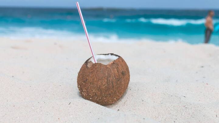 During the Second World War and Vietnam War, when there was a huge lack of medical resources, doctors made a unique experiment to save the lives of soldiers. Coconut water was offered to the veins of the injured soldiers when there was anemia.