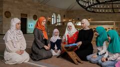 किस उम्र तक शादी कर लेती हैं पाकिस्तान की लड़कियां? बन जाती हैं दो-दो बच्चों की मां