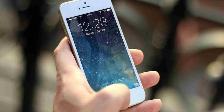 If you are thinking that your iPhone is a gold treasure, then it is not so. Yes, there is definitely gold in it, but in very minor quantities. It can neither become a big jewelery nor your rich level is going to increase.