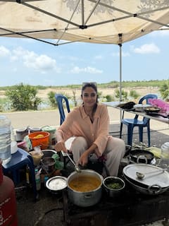 Sobhita Dhulipala Cooks On Set: నాగార్జున పెద్ద కోడలు అంటే నమ్మగలమా? నాగచైతన్య భార్య ఎంత సింపుల్‌గా వంట చేసిందో చూశారా?
