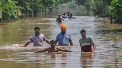 Punjab Floods: ਹੜ੍ਹਾਂ ਦੀ ਮਾਰ ਹੇਠ ਪੂਰਾ ਸੂਬਾ, ਸਤਲੁਜ ਓਵਰਫਲੋ, ਘੱਗਰ ਖ਼ਤਰੇ ਦੇ ਨਿਸ਼ਾਨ 'ਤੇ, ਕੇਜਰੀਵਾਲ ਅੱਜ ਤੇ ਖੇਤੀਬਾੜੀ ਮੰਤਰੀ ਸ਼ਿਵਰਾਜ ਕੱਲ੍ਹ ਆਉਣਗੇ ਪੰਜਾਬ