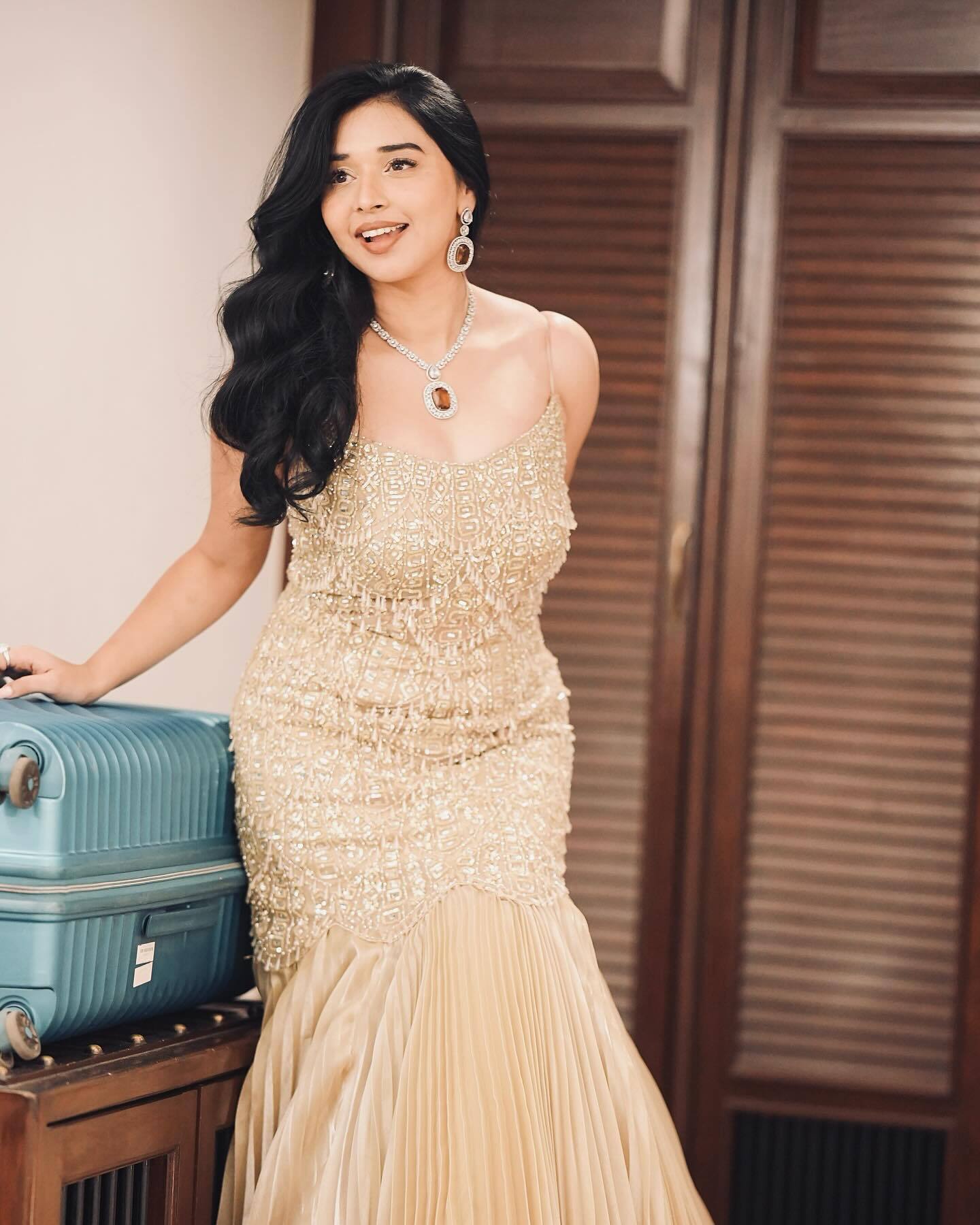 Despite all this, Tanya decided to improve herself and started a new journey. This journey gave her the crown of Miss Asia, which India won after about 12 years.