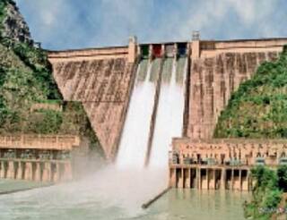 Flood in Punjab: ਭਾਖੜਾ ਡੈਮ ਤੋਂ ਛੱਡਿਆ ਹੋਰ ਪਾਣੀ, ਲੋਕਾਂ ਨੂੰ ਸੁਰੱਖਿਅਤ ਥਾਵਾਂ 'ਤੇ ਜਾਣ ਦੀ ਅਪੀਲ