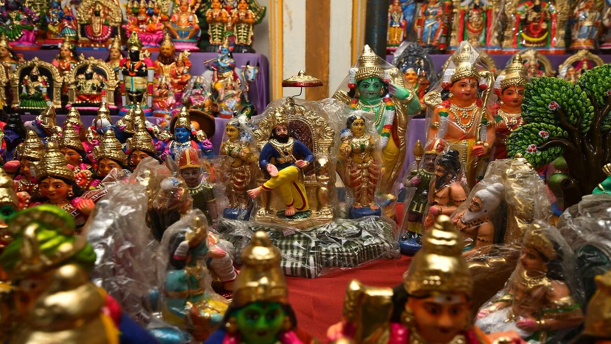 அதுவா... இதுவா... எதை பார்ப்பது, வாங்குவது: நவராத்திரி ஸ்பெஷல்! புதிய சிலைகள், தள்ளுபடி & இன்னும் பல