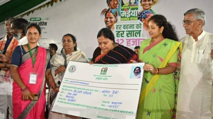 अगर आप भी इस योजना में लाभार्थी हैं. और आपके खाते में भी अब तक तेरी भी किस्त के पैसे नहीं पहुंचे हैं . तो इस तरह आप चेक कर सकते हैं अपनी किस्त का स्टेटस. इसके लिए क्या होगी प्रोसेस चलिए आपको बताते हैं.