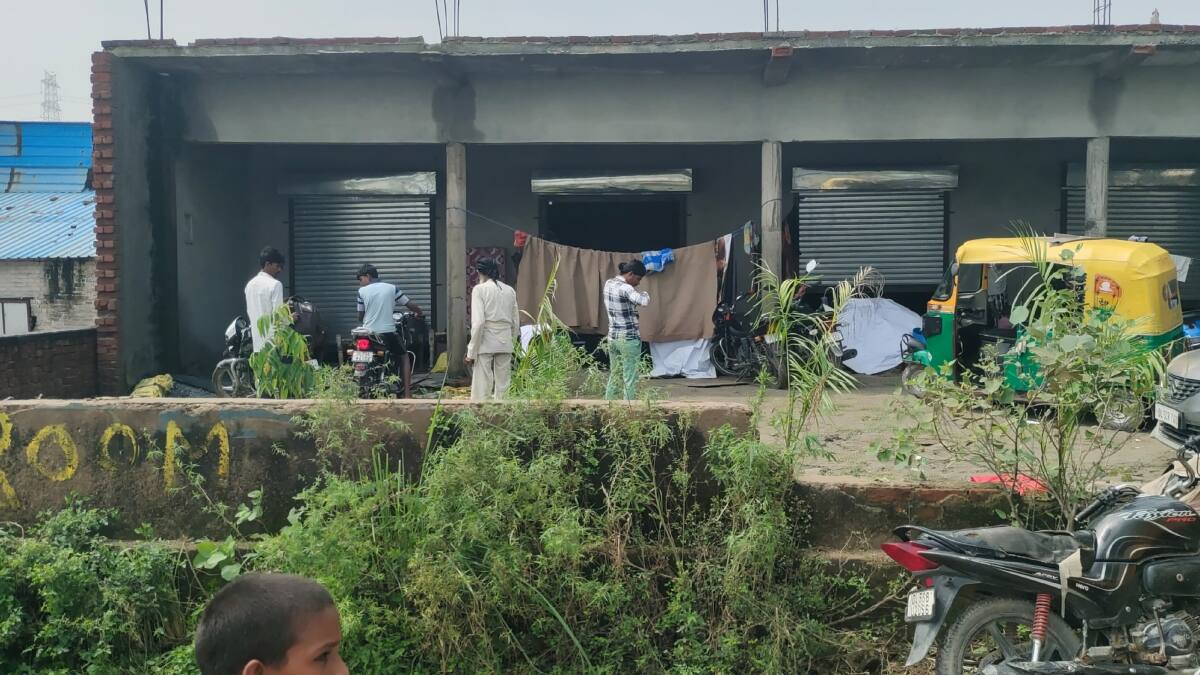 दिल्ली के निचले इलाकों में बाढ़ का खतरा, यमुना का जलस्तर खतरे के निशान से ऊपर, लोगो में दहशत