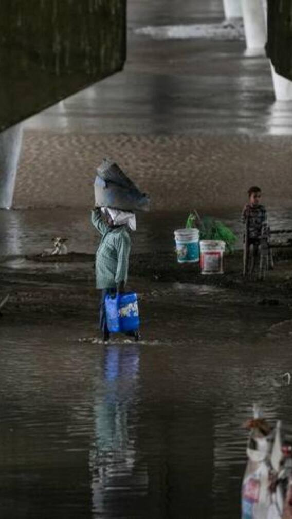 बारिश ने दिल्ली को किया बेहाल, जलभराव और जाम ने किया परेशान, आज कैसा रहेगा मौसम?