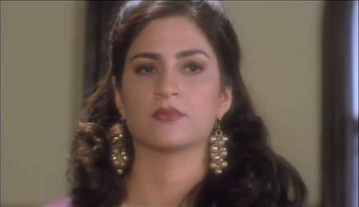 कुनिका ने अपने करियर की शुरुआत टीवी से की थी. धीरे-धीरे वह 90 के दशक की सबसे मशहूर टेलीविजन अभिनेत्रियों में गिनी जाने लगीं. उनकी नज़रें, तीखे नैन-नक्श और दमदार आवाज़ की वजह से उन्हें ज़्यादातर निगेटिव या ग्रे शेड वाले रोल ऑफर किए जाते थे. उन्होंने कई पॉपुलर टीवी शोज़ में काम किया, जिनमें क्राइम और हॉरर बेस्ड शोज़ भी शामिल रहे.