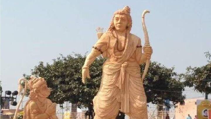 Huge statues of Ram and Hanuman are installed in Bali and Jakarta. Denpasar, Bali has a Tity Banda statue, reflects a part of the story of Lord Rama. This statue depicts Shriram by the monkey army building a bridge over the sea.