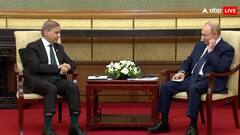 'हमें भारत से दिक्कत नहीं, लेकिन हमारे साथ...', पुतिन संग मीटिंग में शहबाज शरीफ ने रख दी बड़ी डिमांड