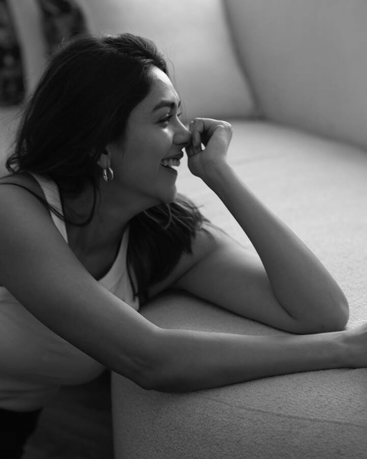 सराय, बॉलीवुड ही नहीं नहीं नहीं नहीं नहीं तेलुगु तेलुगु तेलुगु तेलुगु तेलुगु तेलुगु में में में में भी भी में तेलुगु तेलुगु तेलुगु तेलुगु तेलुगु तेलुगु तेलुगु तेलुगु तेलुगु तेलुगु तेलुगु तेलुगु तेलुगु तेलुगु तेलुगु तेलुगु तेलुगु तेलुगु तेलुगु तेलुगु तेलुगु तेलुगु तेलुगु तेलुगु तेलुगु तेलुगु तेलुगु तेलुगु तेलुगु तेलुगु तेलुगु तेलुगु तेलुगु का फिल्मों सीता रामम और हाय नन्ना में उनके दमदार किरदारों ने उन्हें साउथ की ऑडियंस के बीच भी पॉपुलर बना दिया.