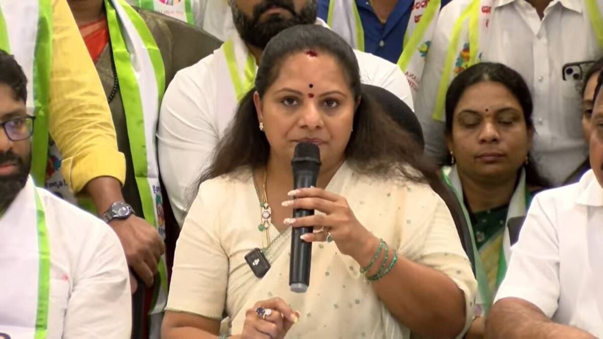 Kavitha Resignation: ఎమ్మెల్సీ పదవికి, BRS పార్టీకి కవిత రాజీనామా..