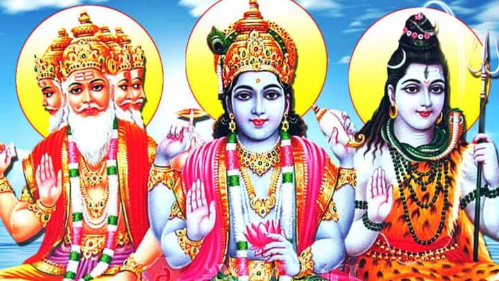 সেই বরে বলীয়ান হয়ে আগ্রাসী হয়ে ওঠেন মহিষাসুর। দেবতাদের উপর আক্রমণ চালিয়ে স্বর্গ দখল করেন তিনি। মহিষাসুরকে ঠেকাতে এর পর ব্রহ্মা, বিষ্ণু ও মহেশ্বরের শক্তি থেকে জন্ম হয় অদম্য নারীশক্তি, দেবী দুর্গার।