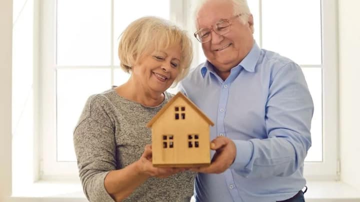 But if the property is ancestral, that is, the family has a shared land or house, then the matter changes here. Every legal heirs have equal rights in such a property. In such a case, the son can go to court and claim his share there.
