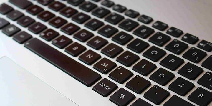 Now whenever you look at the keyboard, understand that the big spacebar is not just a part of the design, but the most important secret to make your typing faster and easier.