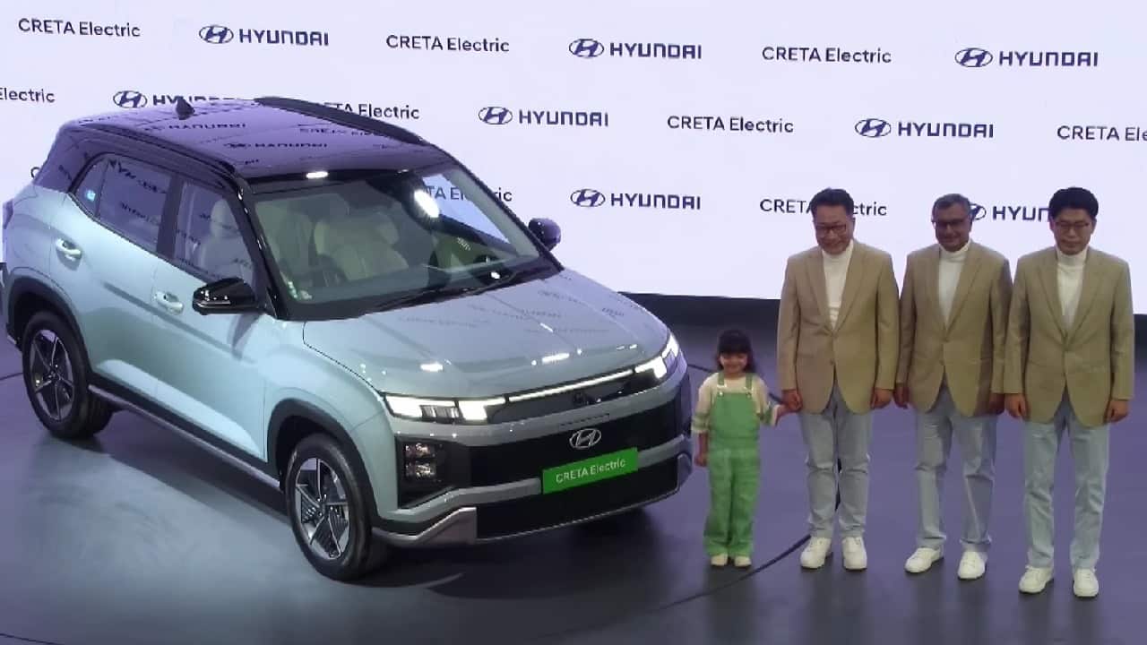 Hyundai Creta EV: 510 கி.மீட்டர் மைலேஜ்.. ஹுண்டாய் கிரெட்டா ஈவி காரில் இத்தனை வேரியண்ட்களா? விலை பட்டியல் இதான்!