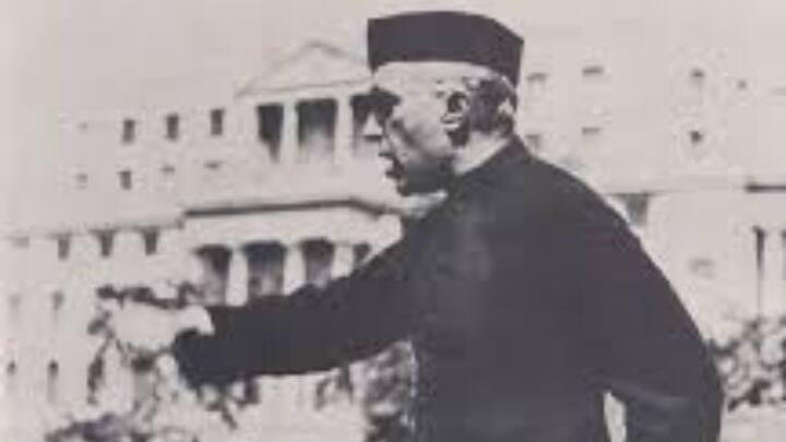 हर साल 5 सितंबर 2025 के दिन भारत के महान शिक्षक और पूर्व राष्ट्रपति डॉ. सर्वपल्ली राधाकृष्णन की जयंती मनाते हैं. यह दिन भारत में शिक्षक दिवस के रूप में मनाया जाता है. इस अवसर पर चलिए जानते हैं कि महात्मा गांधी, जवाहरलाल नेहरू और मोहम्मद अली जिन्ना को किन शिक्षकों ने पढ़ाया था.