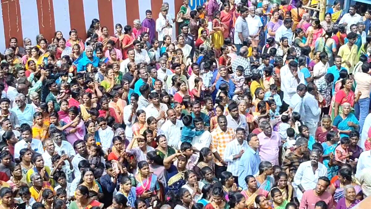 ஆக்கூரில் குவிந்த பக்தர்கள்! தான்தோன்றீஸ்வரர் கோயிலில் நடந்த நிகழ்வு - என்ன தெரியுமா?