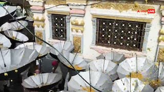 बीड गणपति मंदिर की अनोखी परंपरा! छत से फेंका जाता है प्रसाद, छाते में लेते हैं भक्त!