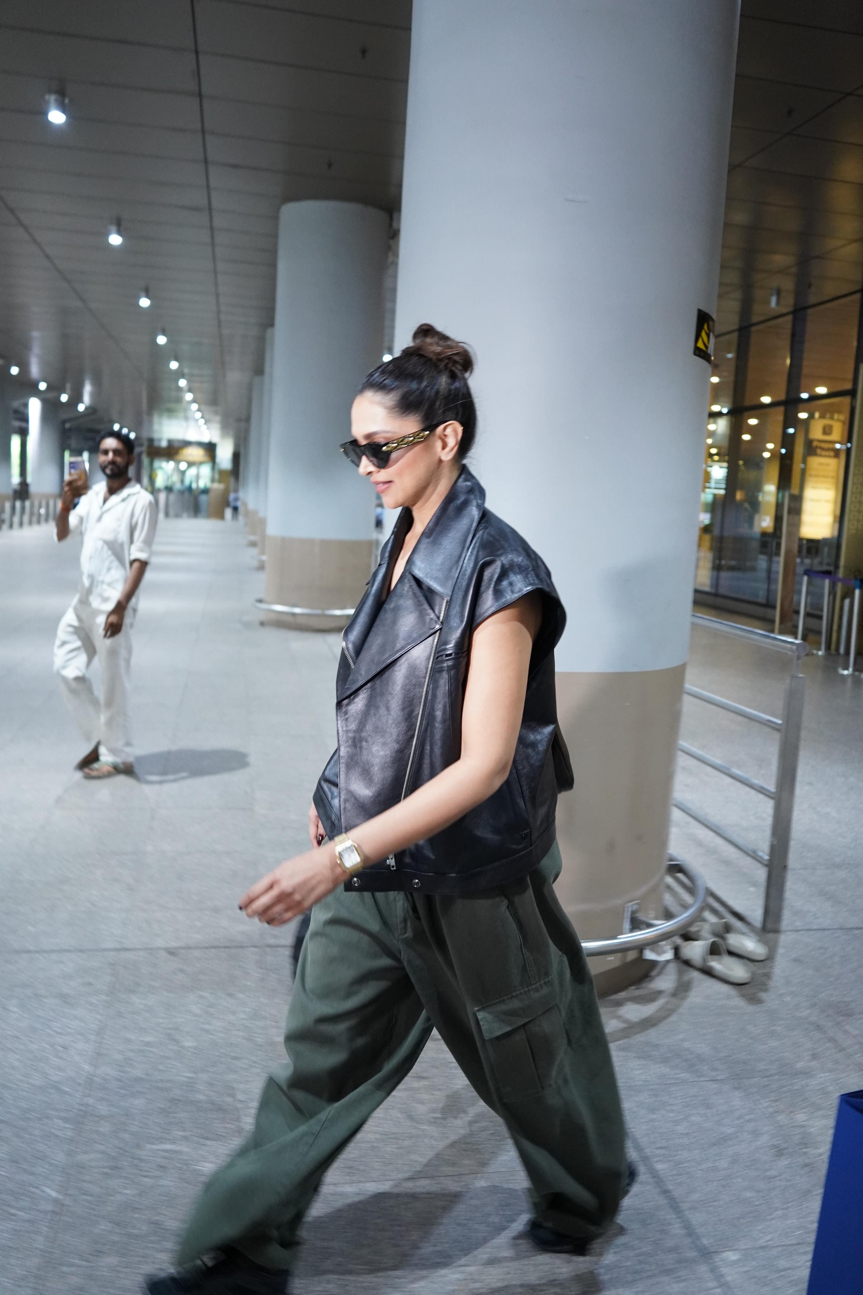During this time, he carried many brilliant and stylish looks, which was well appreciated by fashion lovers and media. Each of her outfits proved that Deepika is not only a successful actress, but also has a big influence in the fashion world.