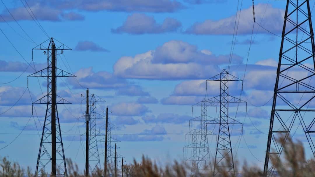 Erode Power Shutdown Areas 18-11-2025 Check Power Cut Scheduled on Nov 18th Erode Power Shutdown:  ஈரோடு மக்களே உஷார்! நாளை  (18-11-25) இந்த இடங்களில் மின்சாரம் இருக்காது! தெரிஞ்சுக்கோங்க