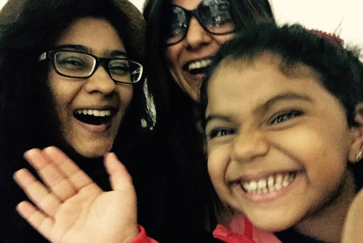 Sushmita Sen has posted many old pictures, in which glimpses of special moments of Rene's life are visible. Sushmita and her younger daughter Alisha are also seen along with Rene in the pictures.