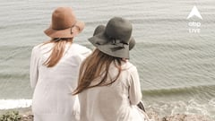 এক সময়ে ছিল চূড়ান্ত তিক্ততা, হঠাৎ দুই টলি নায়িকার গলায় গলায় বন্ধুত্ব দেখে অবাক নেটদুনিয়া!