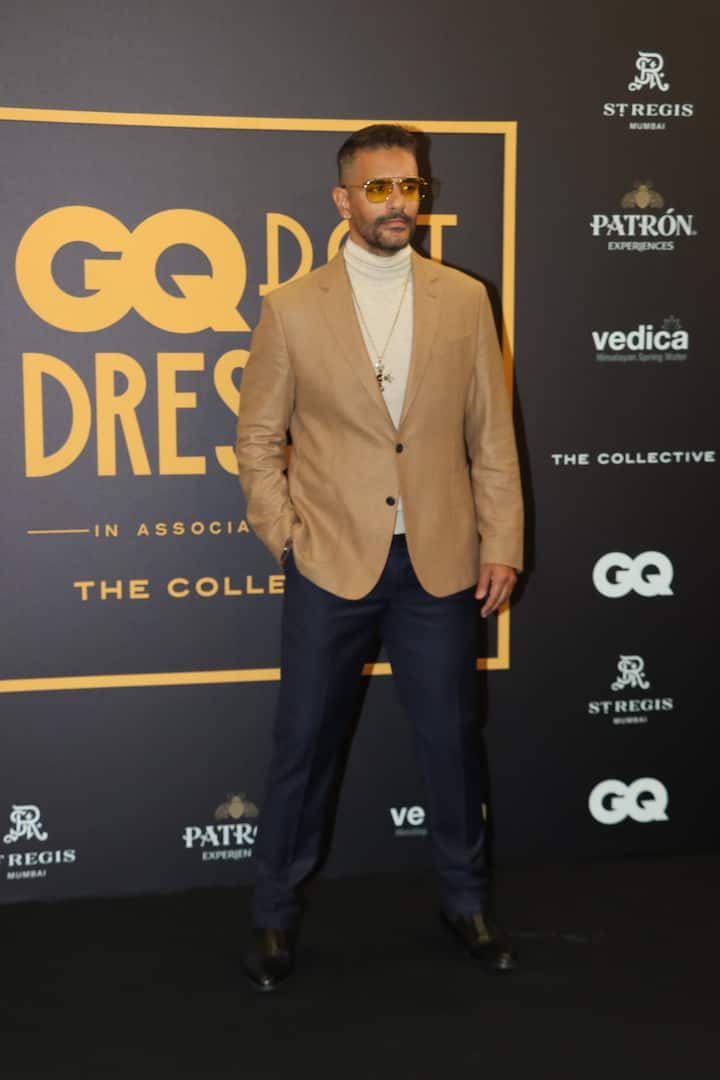 अंगद बेदी kana इस इवेंट में में लुक लुक लुक लुक लुक लुक लुक लुक लुक लुक लुक लुक लुक लुक में में में में में इवेंट में उनth बेज r लेद r ब r ब kasak व kircaun r बthur, t ब kirch पैंट kiraur येलो ग टिंटेड kirdama ग ग kthamas पहने ग ग टिंटेड kirdama ग ग