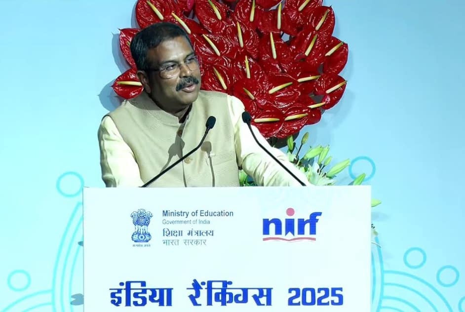 IIT Madras: இந்திய கல்வித்துறையிலேயே 10 ஆண்டாக முன்னிலை; இத்தனை பிரிவுகளில் ஐஐடி சென்னை டாப்பா?