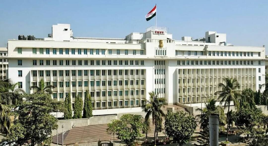 मोठी बातमी! अनुकंपा तत्वावरील 10 हजार जागा भरल्या जाणार; राज्य सरकारचा मोठा निर्णय anukampa recruitment news update 10 thousand seats will be filled on compassionate grounds Big decision of the state government मोठी बातमी! अनुकंपा तत्वावरील 10 हजार जागा भरल्या जाणार; राज्य सरकारचा मोठा निर्णय