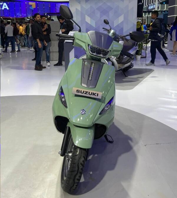 New Launched Scooters: சந்தைக்கு வரும் 3 புது ஸ்கூட்டர்கள்.. Suzuki முதல் BGauss வரை - விலையும், மைலேஜும் எப்படி?