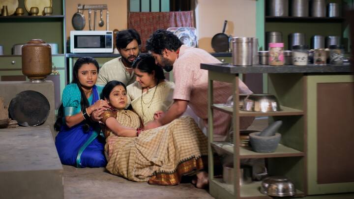 शकुंतलाकाकू, ज्यांना इंदू आईसारखी मानते. श्रीकलाचा असं कारण्यामागचा नक्की कोणता हेतू आहे ? तिचं इंदू आणि दिग्रसकर कुटुंबाशी वैर का आहे? हे हळूहळू उलगडेल.