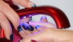 આ નેલ પૉલિશ લગાવશો તો મા બનવા પર થઈ શકે છે અસર, કેન્સરનો પણ ખતરો