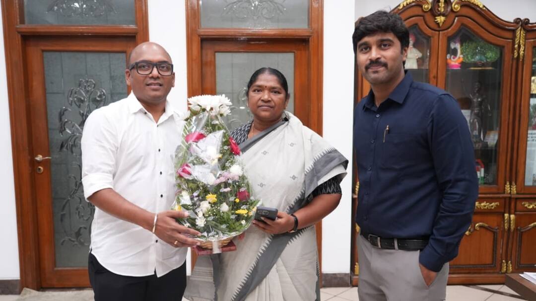 Kamareddy Floods: కామారెడ్డి వరద బాధితులకు భారీ సాయం ప్రకటించిన ఇన్ఫోసిస్ ఫౌండేషన్, కిట్లు పంపిణీ Infosys Foundation announces huge assistance to Kamareddy flood victims Kamareddy Floods: కామారెడ్డి వరద బాధితులకు భారీ సాయం ప్రకటించిన ఇన్ఫోసిస్ ఫౌండేషన్, కిట్లు పంపిణీ