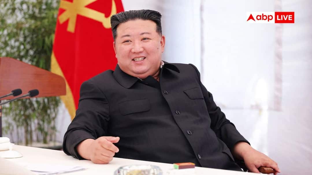 Kim Jong un father Kim Jong il is the world secret leader world do not yet know the right birth date ये है दुनिया का सबसे सीक्रेट नेता, दुनिया को अब तक नहीं पता सही बर्थ डेट; किम जोंग उन से है रिश्ता