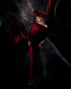 रेखा की 10 खूबसूरत तस्वीरें, 70 साल की उम्र में भी हुस्न की मल्लिका लगती हैं दिग्गज अभिनेत्री