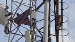 खुदकुशी करने मोबाइल टावर पर चढ़ गई महिला, मोतिहारी में घंटों चला हाई वोल्टेज ड्रामा