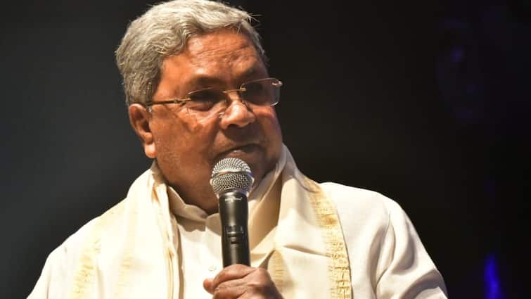 <div>Karnataka CM Siddaramaiah 'Targeted' Online; FIR Filed Over Derogatory Comments</div>