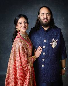 नीता अंबानी की छोटी बहू की तस्वीरें, सूट में सादगी से दिल जीत लेती हैं राधिका मर्चेंट