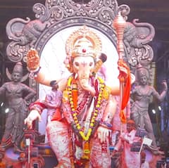 Chinchpoklicha Chintamani Visarjan: चिंचपोकळीचा चिंतामणी मंडपातून बाहेर निघताच तेज पसरलं, भगव्या रंगाची उधळण, डोळ्याचं पारणं फेडणारे 10 फोटो