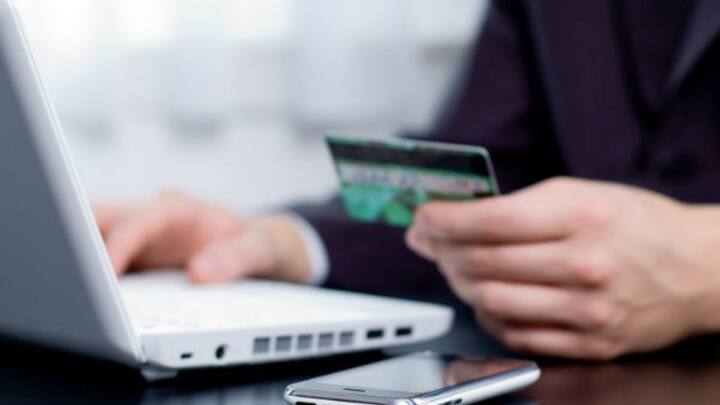 यह सिलसिला सिर्फ लेट फीस तक ही नहीं रुकती है. बल्कि बार-बार ऑटो-डेबिट फेल होने से आपकी बैंकिंग हिस्ट्री भी खराब हो जाती है. बैंक या लेंडर इसे गैर-जिम्मेदारी मानते हैं. यानी आपकी जरा सी लापरवाही से आपका रिकॉर्ड नेगेटिव हो सकता है.