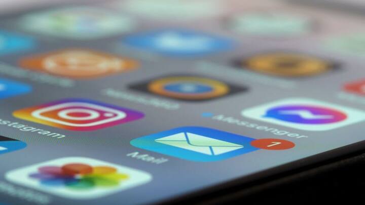 रूस ने मार्च 2022 में इंस्टाग्राम पर बैन लगाया था. इसका कारण यह था कि इंस्टा पर रूस के खिलाफ हिंसा को बढ़ावा देने वाले कंटेंट शेयर किए जा रहे थे.