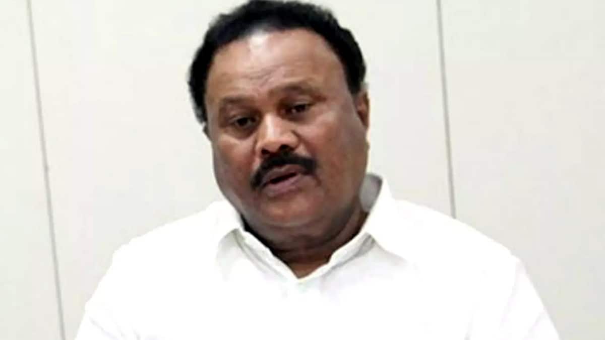 செங்கோட்டையன் அதிரடி! எடப்பாடி பழனிசாமி முடிவு என்ன? திண்டுக்கல் சீனிவாசன் பதில்!